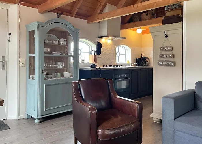 Kruudhuuske Holiday home *